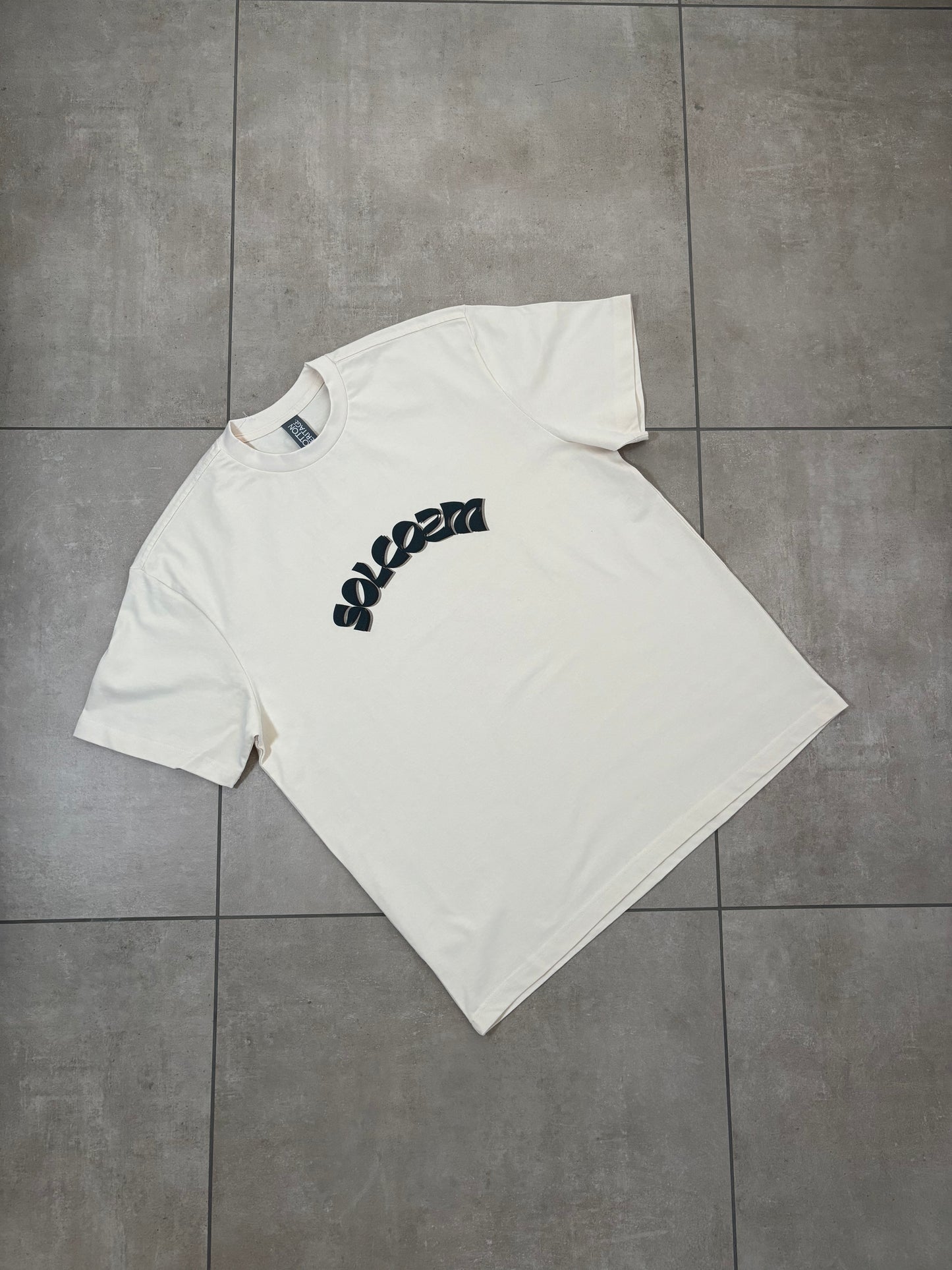 Solcozm Streetline Tee – SOLCOZM streetwear premium svizzero (foto 3)