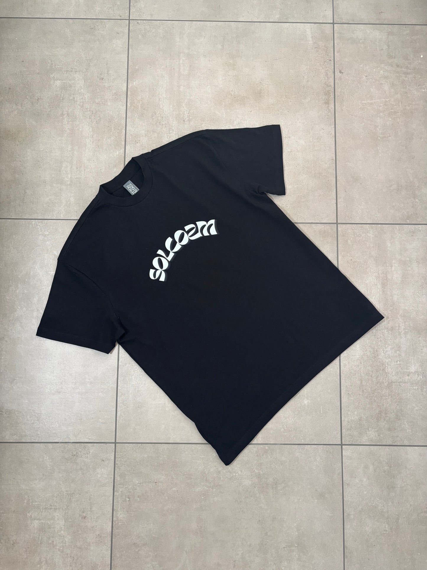 Solcozm Streetline Tee – SOLCOZM streetwear premium svizzero (foto 6)