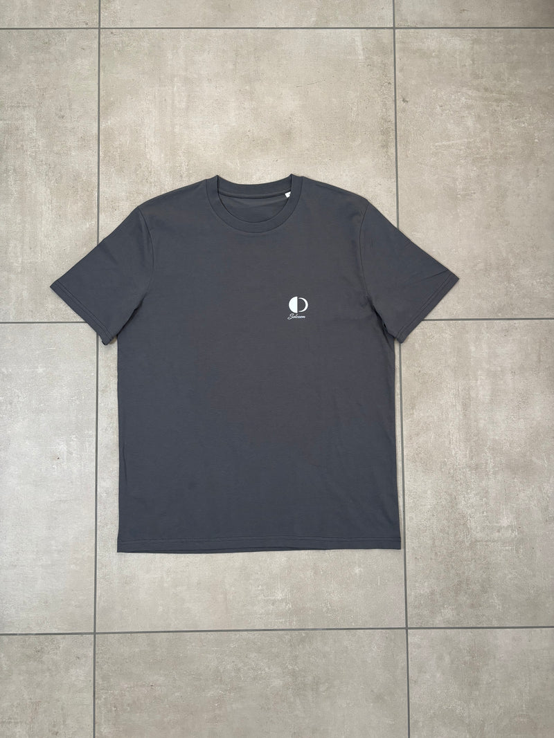 Solcozm Essentials Tee – SOLCOZM streetwear premium svizzero (foto 2)